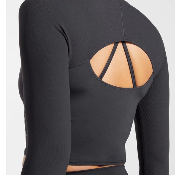 BNWT NEW RELEASE GYMSHARK ELEVATE 3/4 SLEEVE CROP TOP BLACK XS - Picture 5 of 11